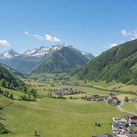 Eva Maria 1 アパート ラウリス